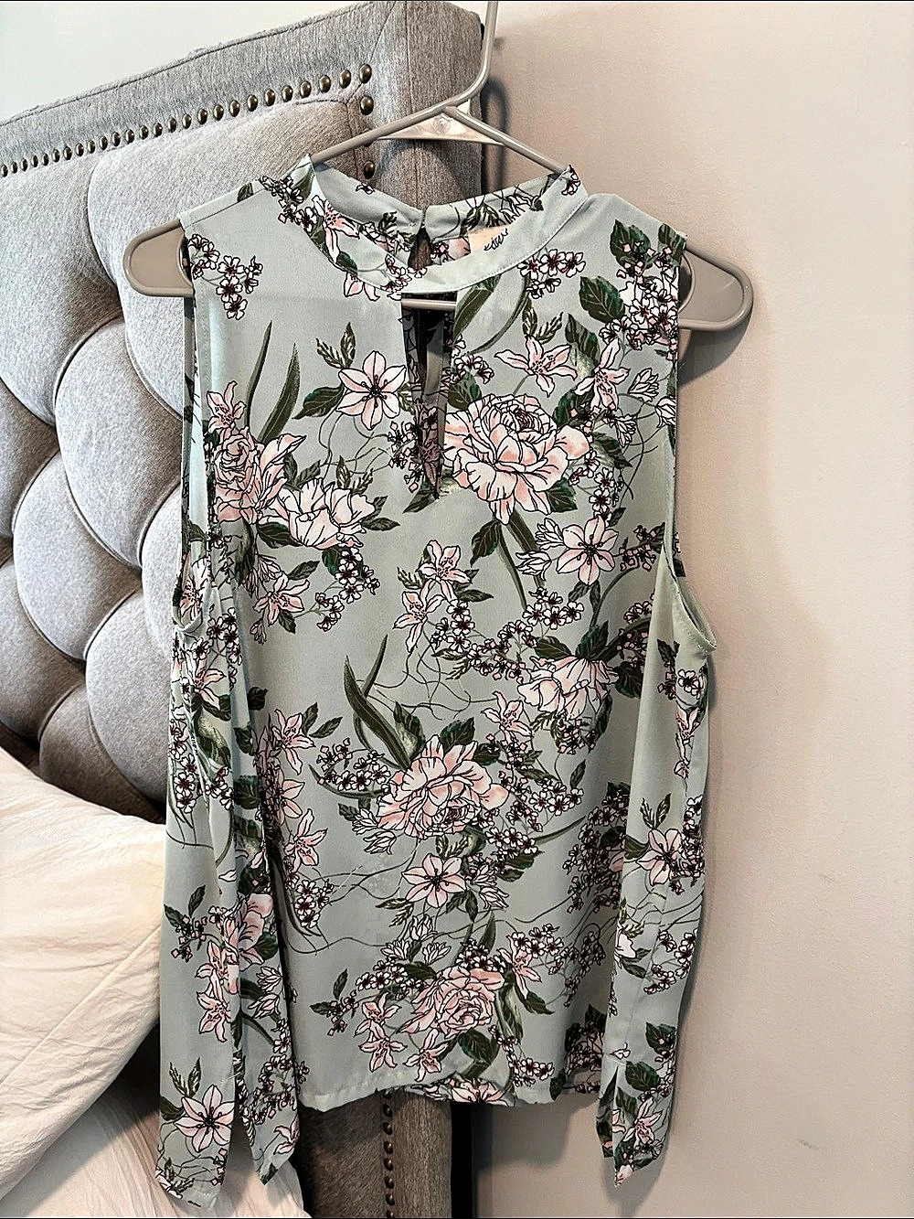 LOFT Floral Blouse Green & Pink Size Large Like New